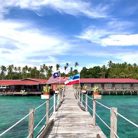 Ferienwohnung Mabul Backpackers Mabul Island Exterior foto